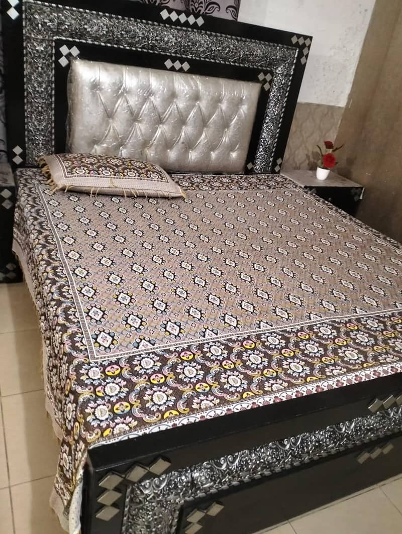 Bed with metros 2 side tables and dressing table and couch sofe 1