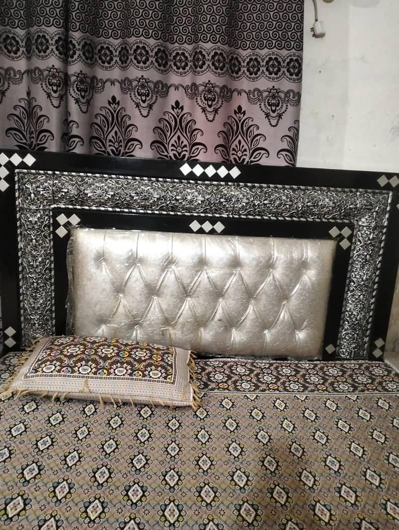 Bed with metros 2 side tables and dressing table and couch sofe 2