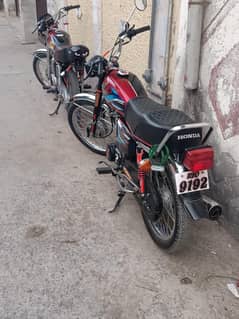 Asalam o alekum Honda cg 125 fuel tank available