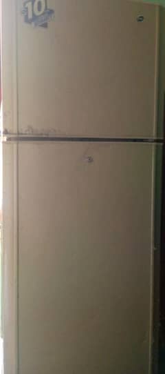 Refrigerator For sale At Allahabad Larkana