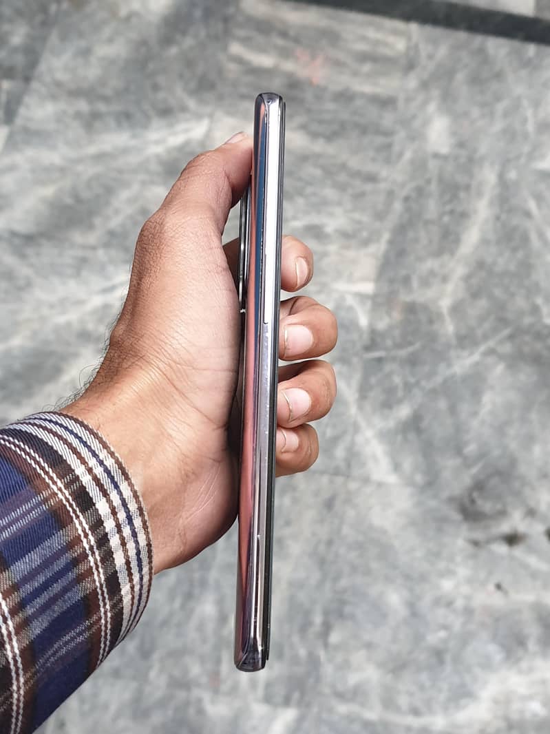 I am selling One plus 9  also exchange possible with Good device 5