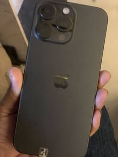 iPhone 15 pro Max with box   battery 100% cycles 80