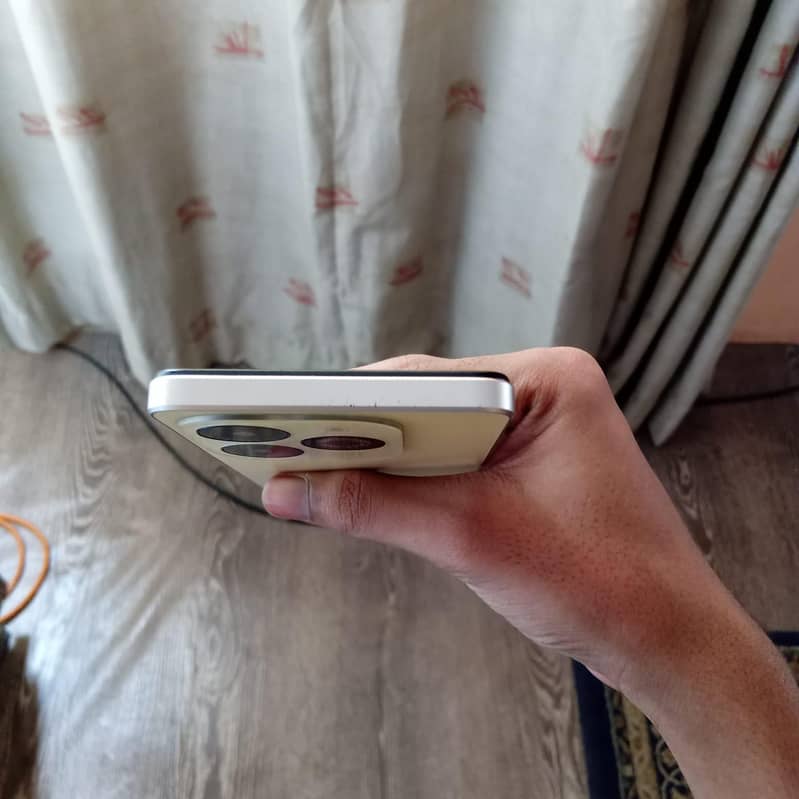 Infinix smart 8 plus in new condition no scratches on back and front 6