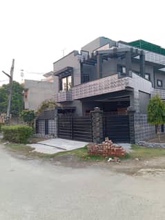 Fully furnished ac  Room available in Wapda town LHR.