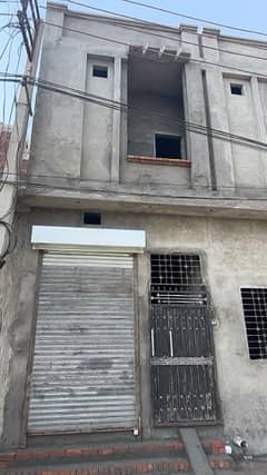 commercial 3 house with shop
