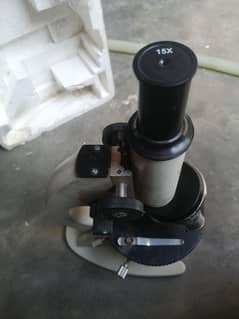 Microscope