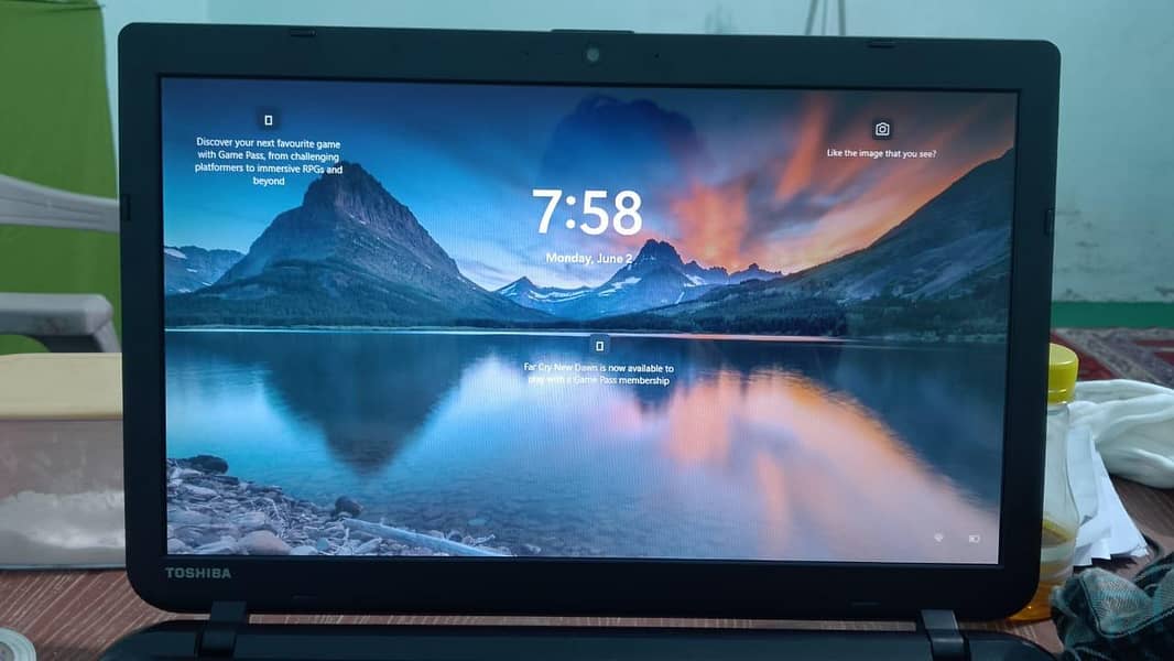 Toshiba Satellite AMD E1 4GB RAM (8GB EXPANDABLE) 128GB SSD 5