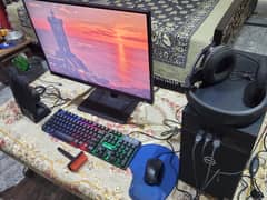 Core i7 9th gen 9700k , 32GB ram 256 GB ssd , 1 TB Hard , Rx 590 8GB