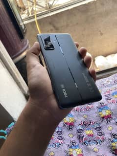 Poco F4 Gt