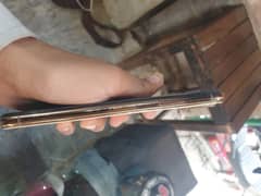 iPhone XS