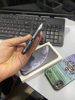 IPHONE XR 64GB FU NON PTA WITH BOX
