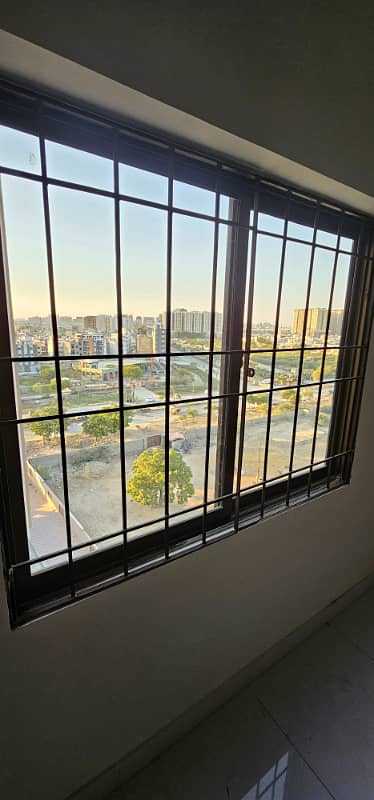 Burj-Ul-Harmain Flat Sized 2500 Square Feet Is Available 27
