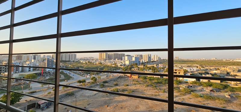 Burj-Ul-Harmain Flat Sized 2500 Square Feet Is Available 30