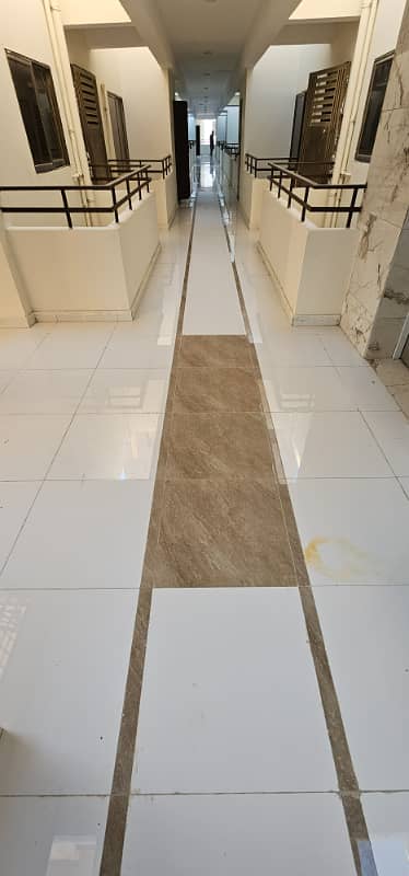 Burj-Ul-Harmain Flat Sized 2500 Square Feet Is Available 35