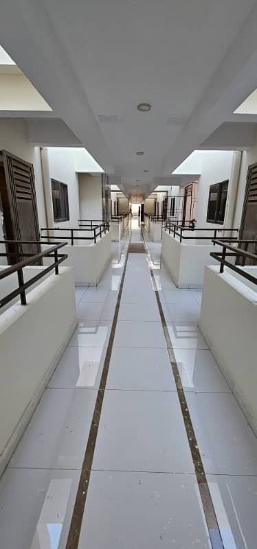 Burj-Ul-Harmain Flat Sized 2500 Square Feet Is Available 37