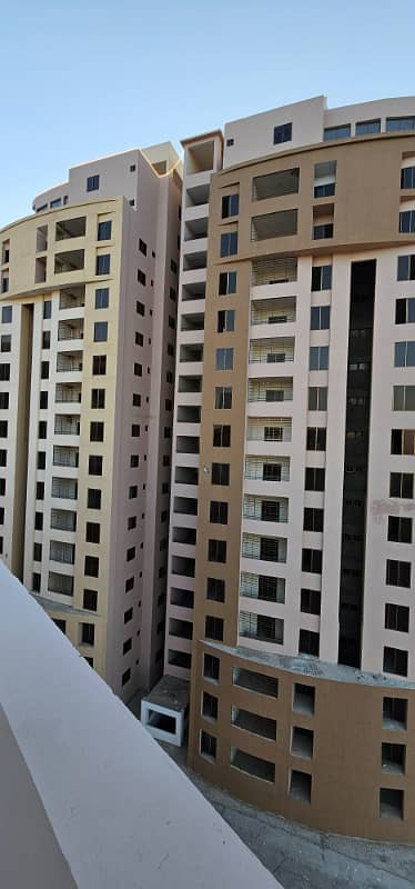 Burj-Ul-Harmain Flat Sized 2500 Square Feet Is Available 45
