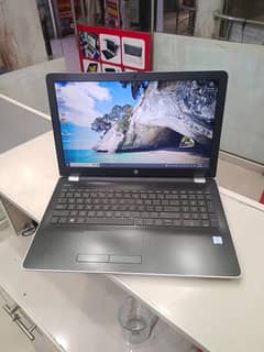 Hp C i5-7th Gen Touch Screen 8GB RAM 128GB SSD+512GB HHD 15,6 inch