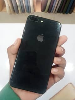 I phone 8 plus 64gb Jv