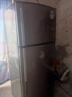 Dawlance refrigerator full size condition good cooling bahut acchi