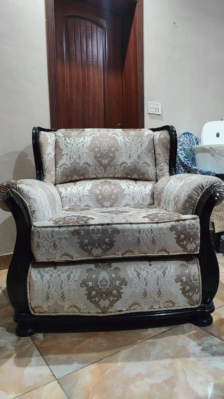 Sofa and table set 1