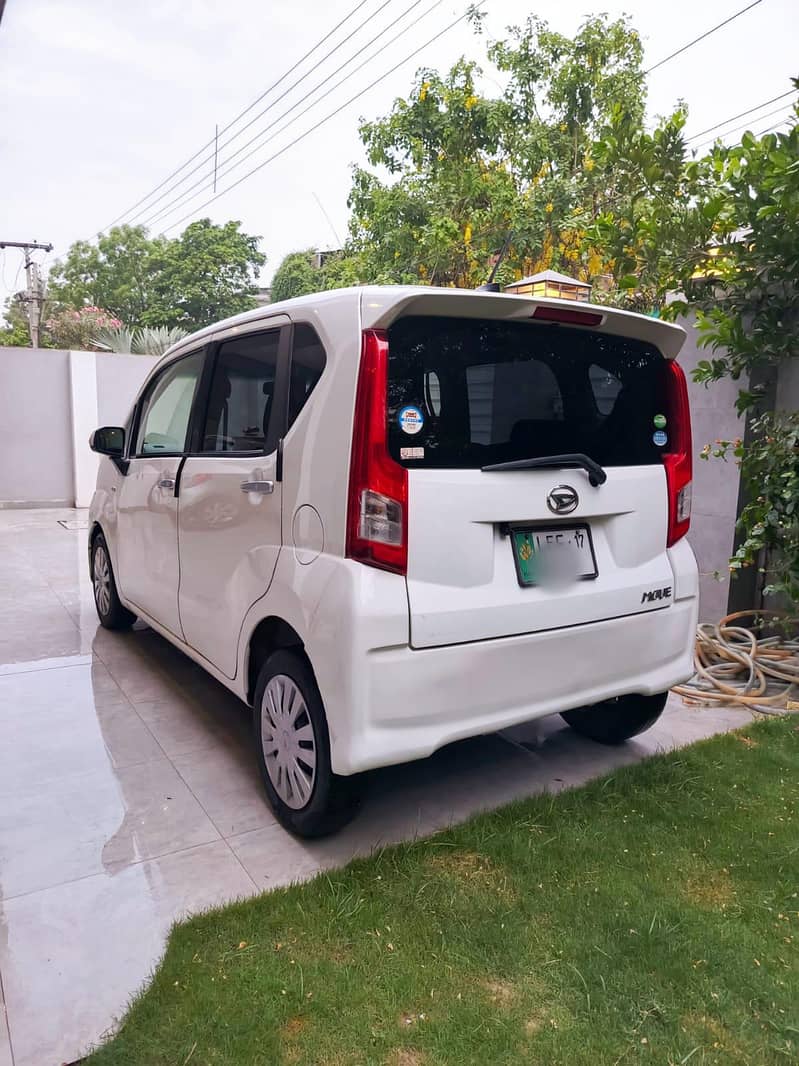 Daihatsu Move Custom X 1