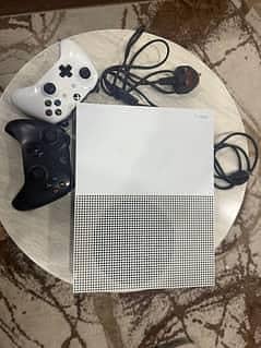 Xbox one s 1tb black controller