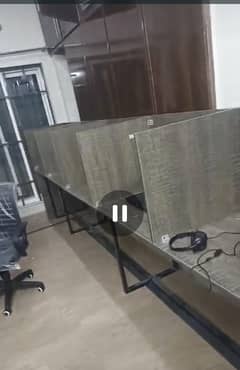 10 office work stations available for software houseslaptop or desktop
