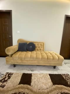 Dewan /3 seater dewan