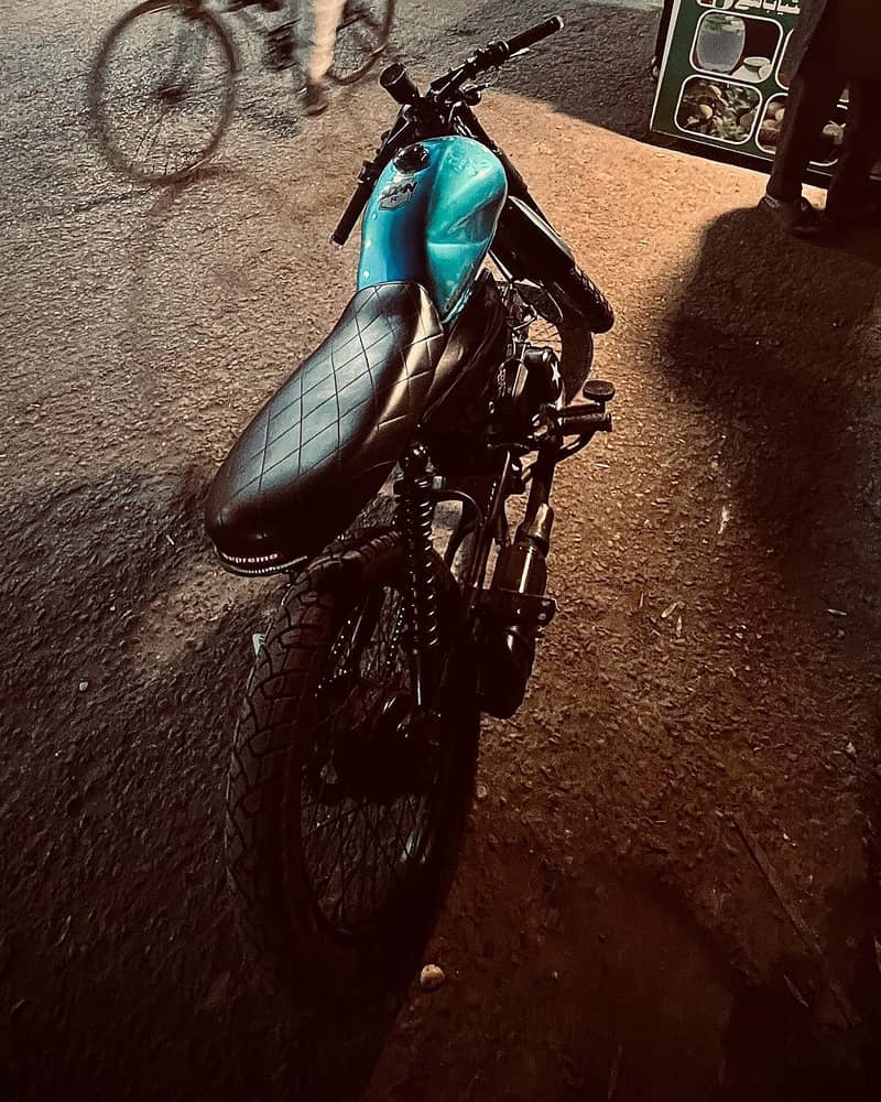 cafe racer 2015 modal - Cafe Racers - 1102762879