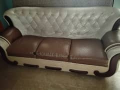 Stylish & Comfortable Sofa Set – Excellent Condition | Must See!