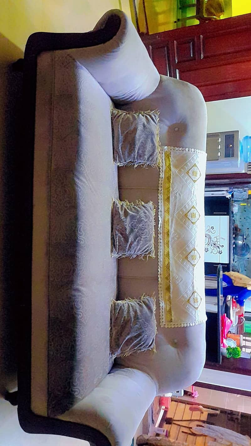 home use bed set  with mattress new condition 3