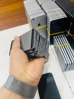 iPhone 5s 64gb PTA Approved Jo Colour Chahye Mill Jaega