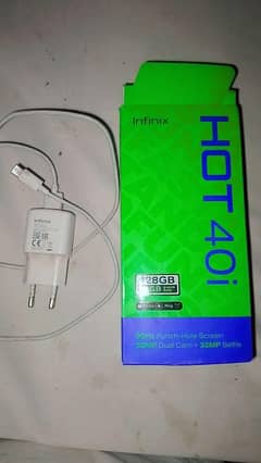 infinix hot 40i 8 gb 128 gb box charger sab sath ha complete box