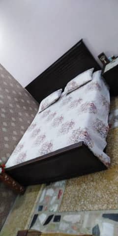 Bed Set  dressing + side table