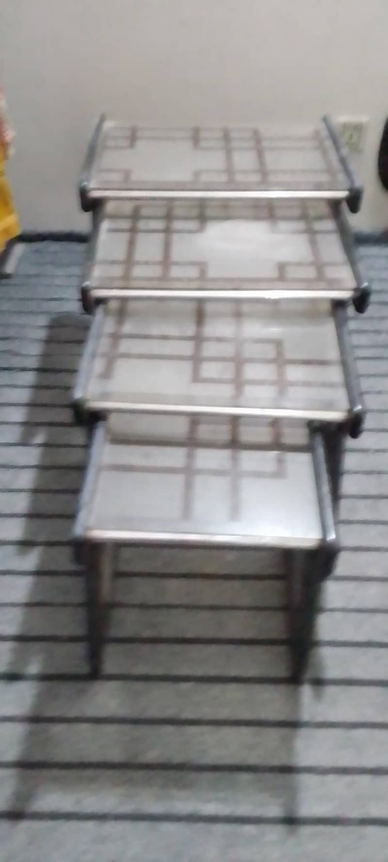 set of 4 tables 0