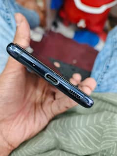 condition 10 by 9 urgent sale front finger amolate