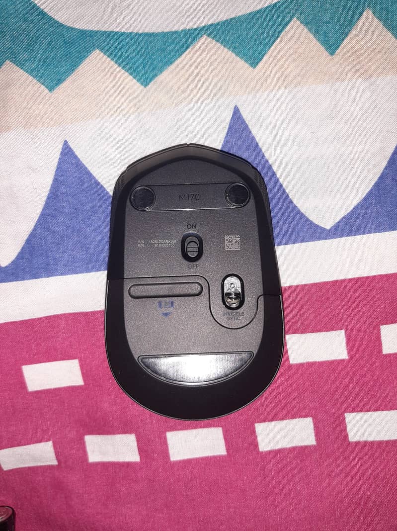 Logitech MK235 Wireless Keyboard & Mouse Combo 3