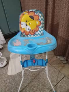 KIDS EATING CHAIR