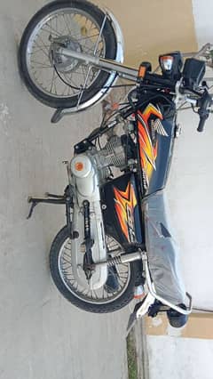 125 model 21. price 155k. totally genuine.
