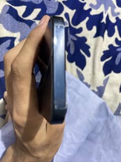 13 jv 128gb battery health 100% new condition