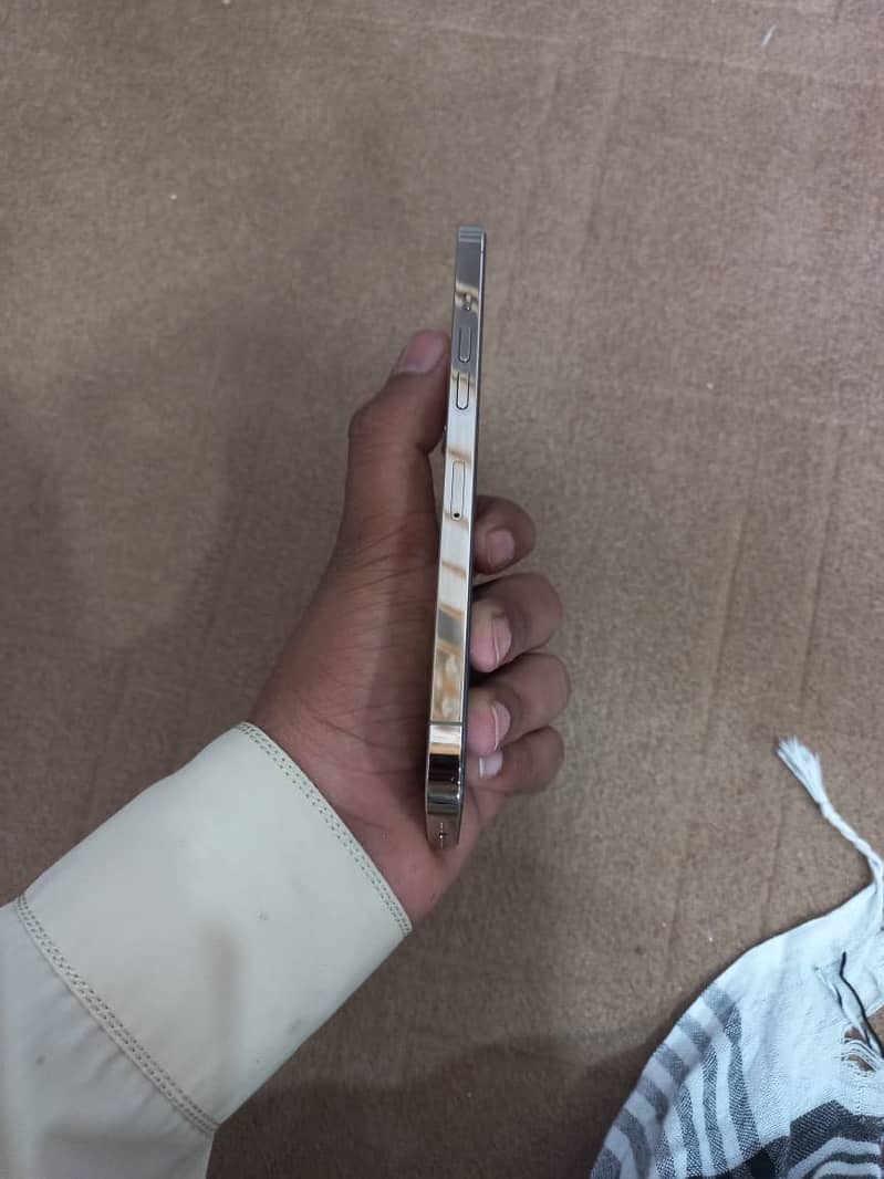 iPhone 12pro max Factory unlock condition 10/10 1