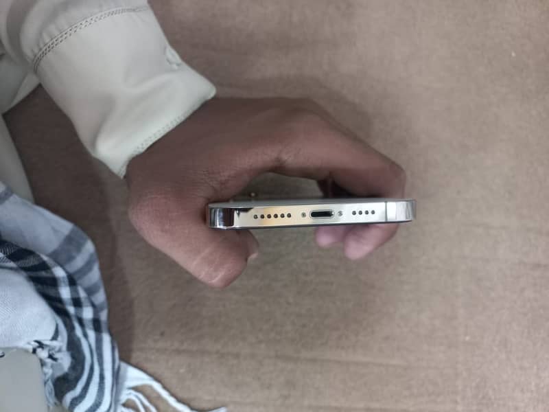 iPhone 12pro max Factory unlock condition 10/10 6