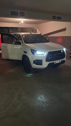 Toyota Hilux Revo GR-S 2023
