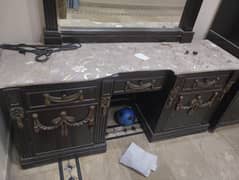 dressing table