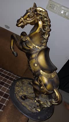 Golden antique Horse Sclupture