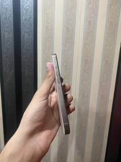 Iphone 16 pro 100 battery health