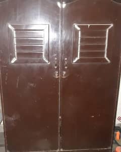 Dressing table +warddrobe+2 side tables