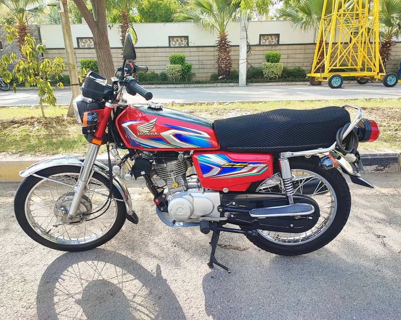 A+++ Honda CG 125 available for sale 0