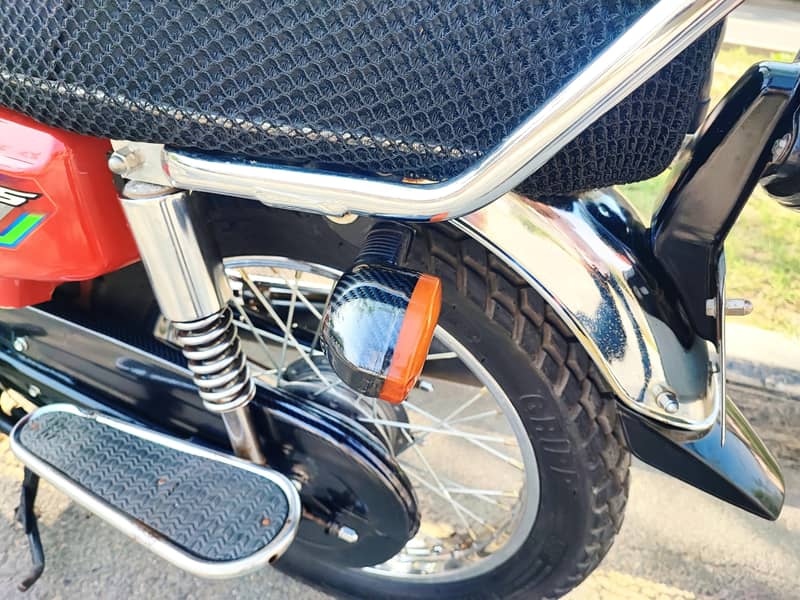 A+++ Honda CG 125 available for sale 14