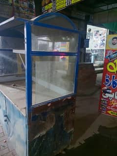 Steel & mirror counter